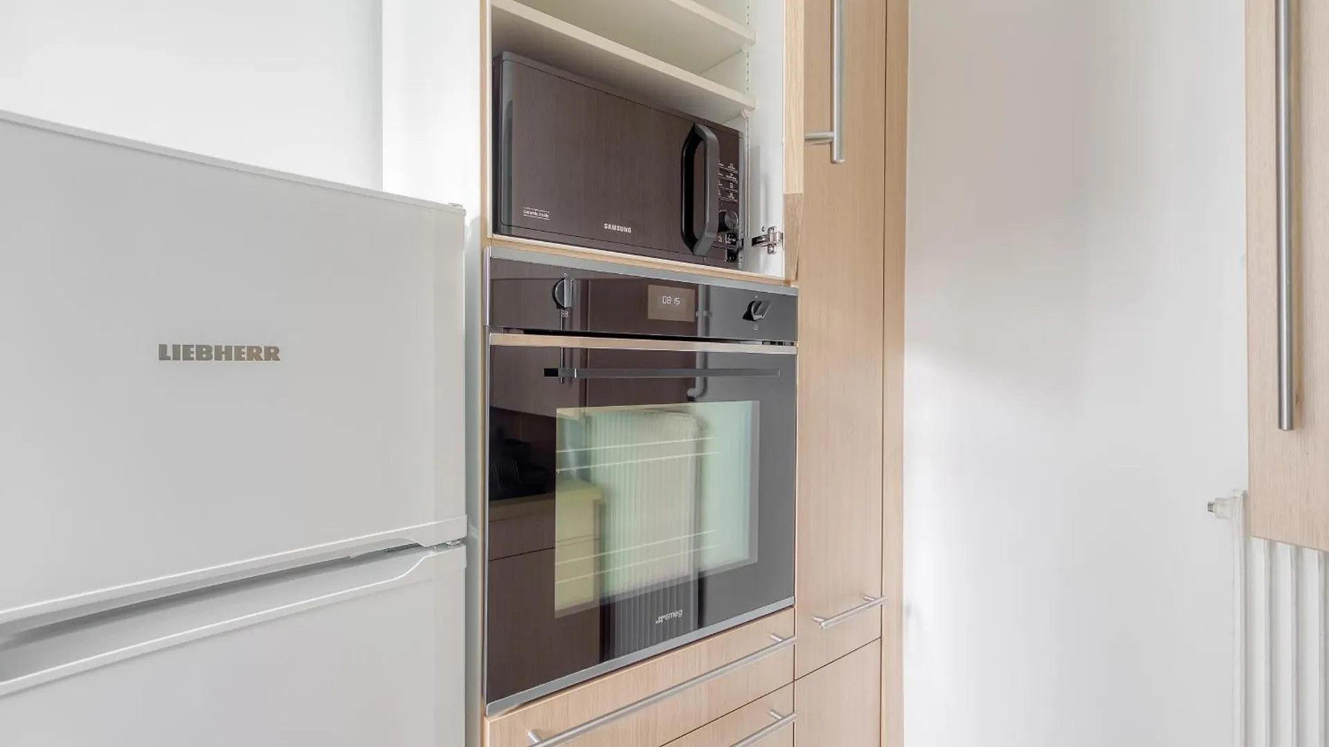 Eiffel Tower 10 Minutes 1br Renovated Apartment