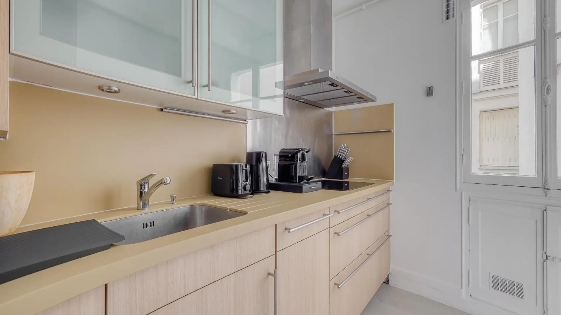 Eiffel Tower 10 Minutes 1br Renovated Daire *